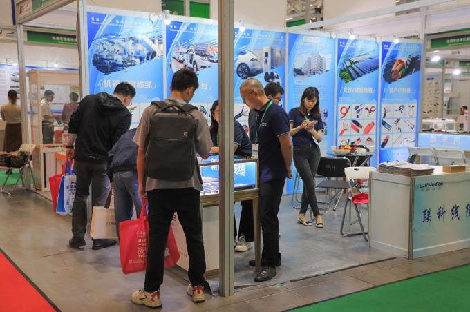 Professional Factory Customized 120°C XLPE Insulated Wire for Cars